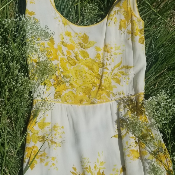 Sexy Sixties Style Pencil Dress for Parties - Picture 5 of 13